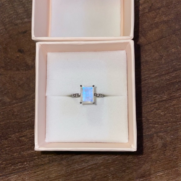 Moon Magic Moonstone Ring - Picture 1 of 3